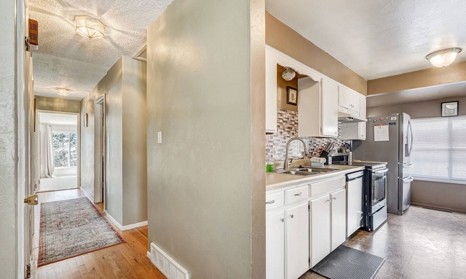 Central Colorado Springs House | Always Somerset