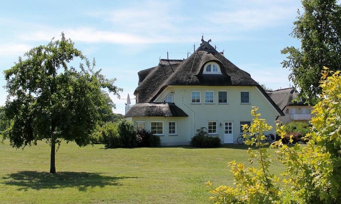 Ostseebad Ahrenshoop Apartment | Am Paetowhof 3 4