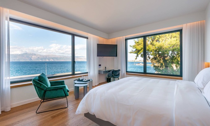 Aigio Hotel | Amario Suites Hotel