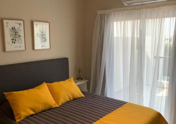 Corrientes Apartment | Amaru - Amplio departamento céntrico con cochera