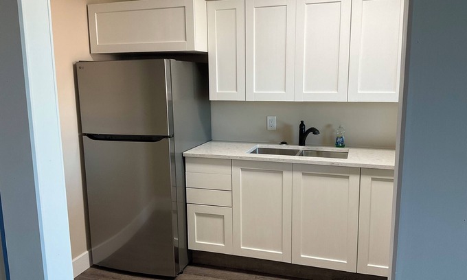 Rosemount Condo | Amazing 2-bedroom condo! Unbeatable location! Perfect for medium-to-long stays!