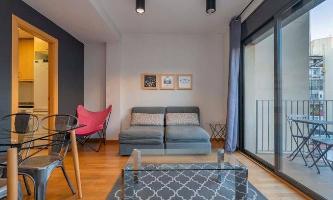La Nova Esquerra de l'Eixample Apartment | Amazing 2 bedroom with balcony in Eixample