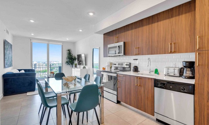 Brickell Apartment | Amazing 3 Bed Unit in DWNTWN Miami W/Free Parking