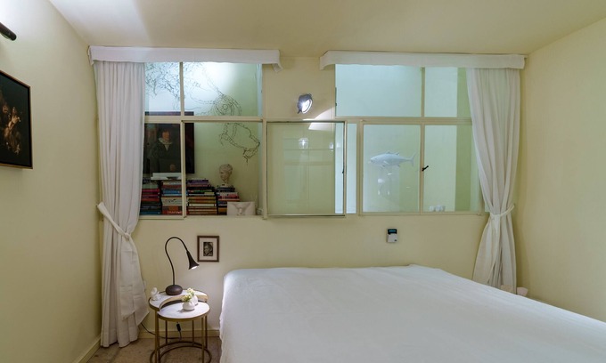 Neve Tzedek Apartment | Amazing 4BR close to BEACH at central NEVE TZEDEK