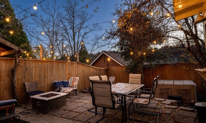 Julian House | Amazing 4BR home in the heart of Julian! Fire pit, Hot tub