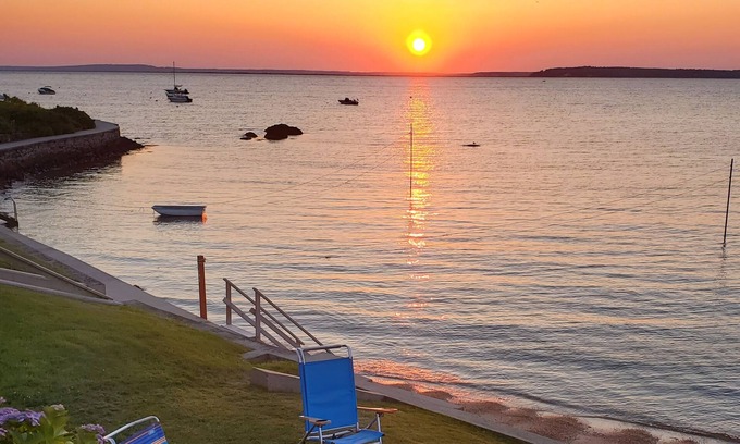 Pocasset House | Amazing Beachfront property where you can kick back and just unwind.