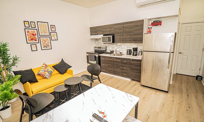 Plateau Mont Royal Condo | Amazing Condo in the heard of the city