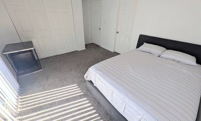Maryvale Apartment | Amazing Cozy Room