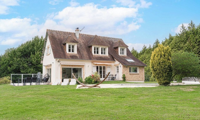 Englesqueville-en-Auge Apartment | Amazing Villa with Swimming Pool