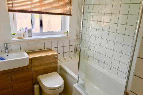Great Yarmouth Ski Chalet | Amazing Holiday Home with Pool, Clubhouse, Arcade, Bar, Cafe and Entertainment onsite