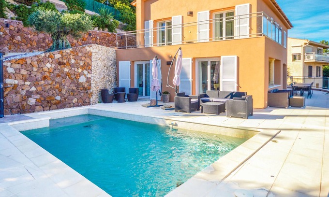 Theoule-sur-Mer House | Amazing home in Theoule Sur Mer
