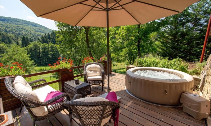 Skrad House | Amazing Home In Skrad With 3 Bedrooms, Jacuzzi And Sauna