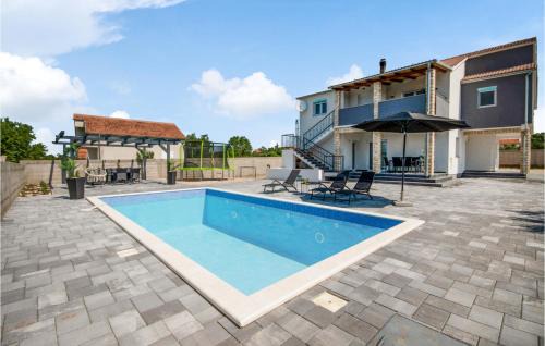Tinj House | Amazing Home In Tinj With Kitchen