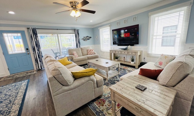 Lewes House | Amazing Lewes Location - Walk to Beach by Day, Town by Night! Full-size arcade!