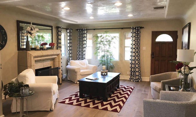 Sherman Oaks House | AMAZING LOCATION! Privately Gated Home near ALL attractions in Sherman Oaks