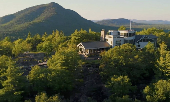 Lake Placid House | Amazing Mountain-Top Mansion on private reserve