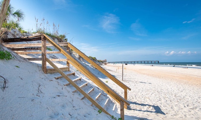 St. Augustine Beach Apartment | Amazing Ocean Views, Steps to Beach, Walk to Restaurants, Shops, and Pier! $300 in Free Tickets!