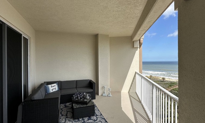 Palm Coast Condo | Amazing Ocean Views in a 2 bed/2 bath condo!