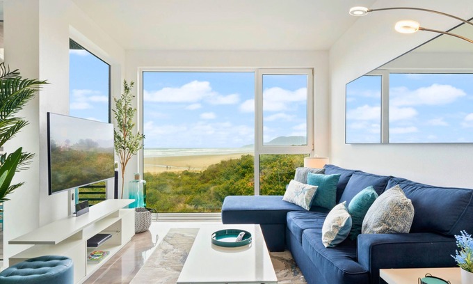 Rockaway Beach Condo | Amazing Oceanfront Views! Steps to the Sand! Rockaway 2BR Condo Nedonna Beach!