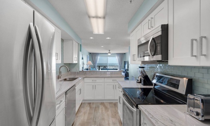 Fort Walton Beach Condo | Amazing panoramic gulf views! Cleaning fees and beach service included!