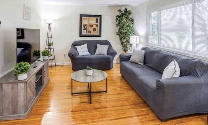 Rochester House | 🤩Amazing Ranch Mins away from Airprt/RIT/DWTN/UofR