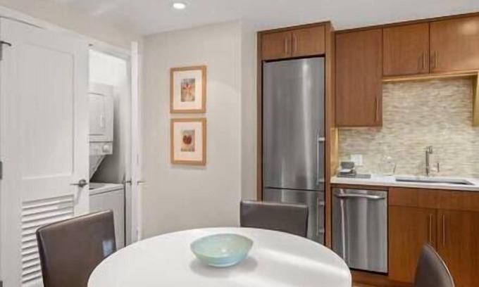 Aspen Apartment | Amazing Studio Right by Gondola, Hot Tub, Pool, Sauna!