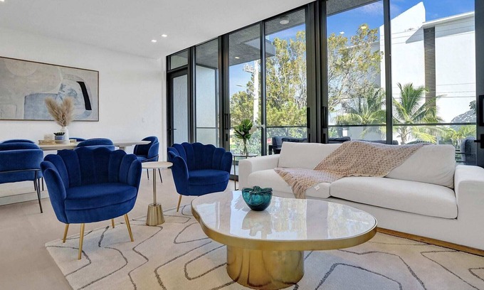 Bay Harbor Islands House | Amazing Townhouse Bay Harbor, luxury Design 4/3.5