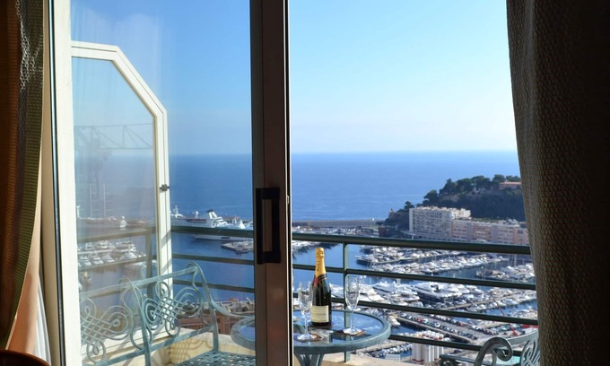 Monaco House | Amazing View Harbor, Monaco Grand Prix 5 MIN Walk