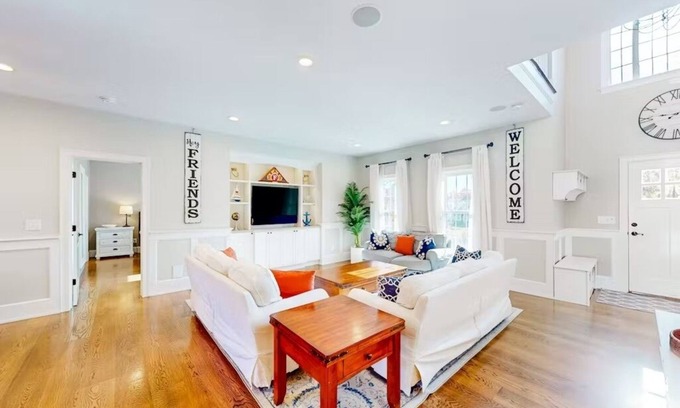 Yarmouth House | Amazing Yarmouthport home built for indoor and outdoor entertaining.