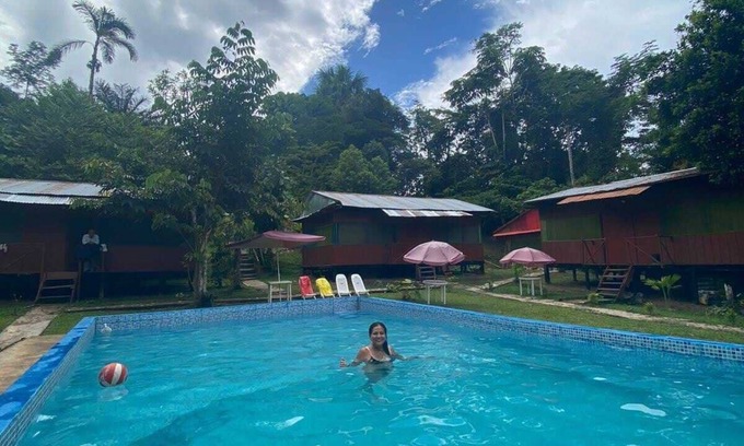 Mazan Cabin | Amazon Queen Lodge