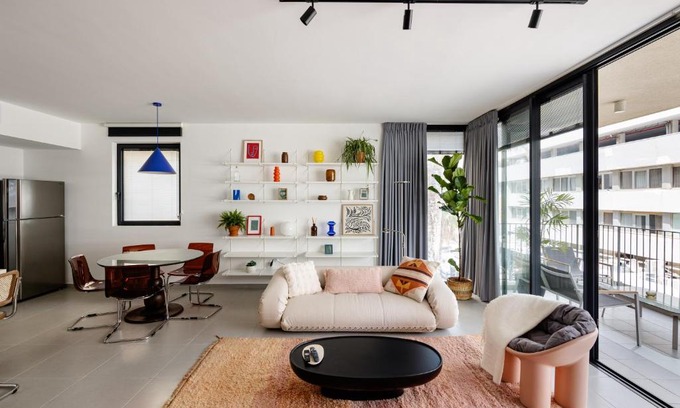 Tel Aviv Promenade Apartment | Ambassador Apartments Parking and mamad
