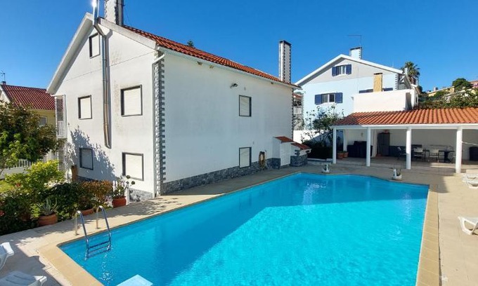Ericeira Apartment | American House