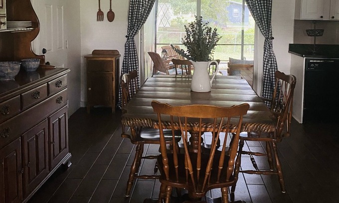 Sylvan Shores House | Americana Cottage