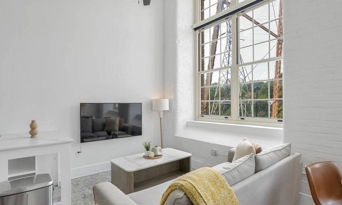 Sans Souci Apartment | AmericanSpinningMill 1BD 11