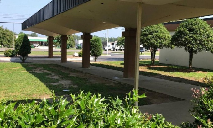 Wilson Apartment | Americas Best Value Inn Wilson - UNIT 6 (ONE BED) GROUND FLOOR