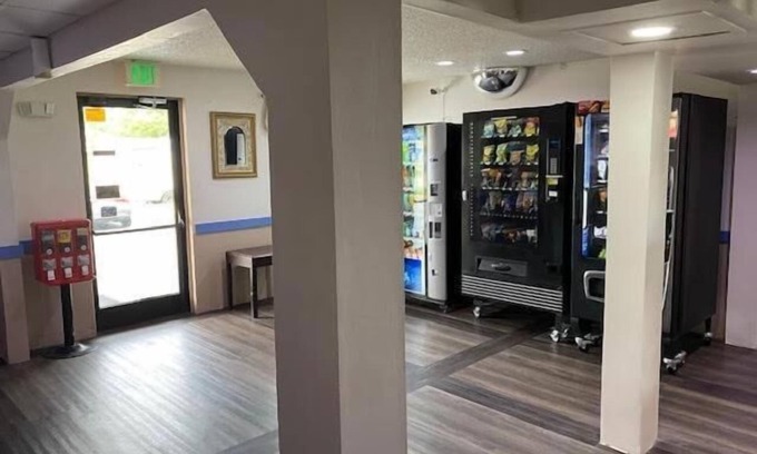 Rocky Mount Hotel | Americas Express Inn