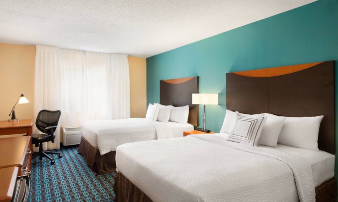 Grand Forks Hotel | AmeriVu Inn and Suites Grand Forks