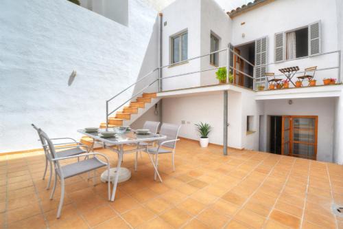 El Arenal House | Amilcar House by Slow Villas