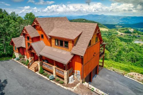 Banner Elk House | Amongst the Clouds at Chappell Farms