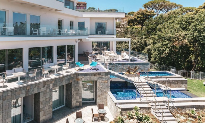 Sorrento Villa | AMORE RENTALS- Villa Sacco with Private Swimming Pools, Sea View, Ideal for a Luxury Holiday