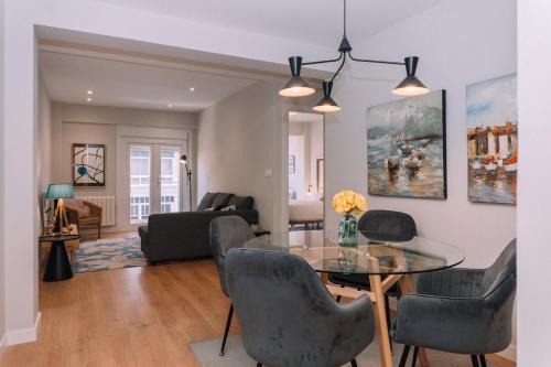 Santiago de Vigo Apartment | Amplio con luz y encanto by CABANA Rentals