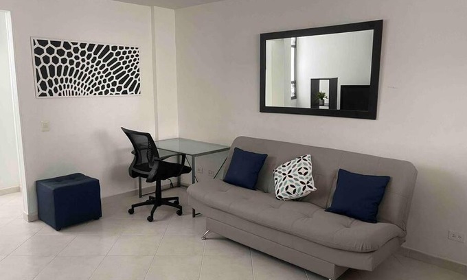 Laureles - Estadio Apartment | Amplio y acogedor aparta estudio 300