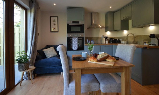 Aldington House | An attractive converted barn all set on ground floor level with 1 bedroom and en-suite shower room