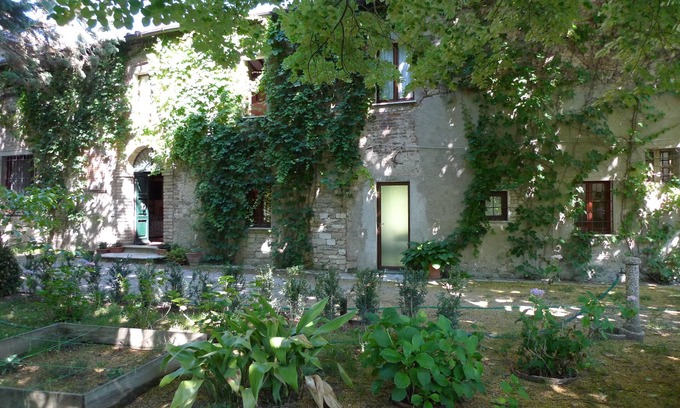 Umbertide Other | An organic writer and producer, she creates food for the body and mind