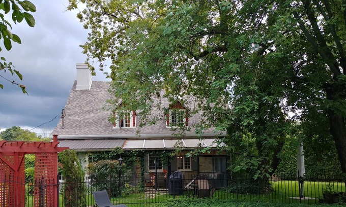 Chambly House | Ancestral home with beautiful unique style