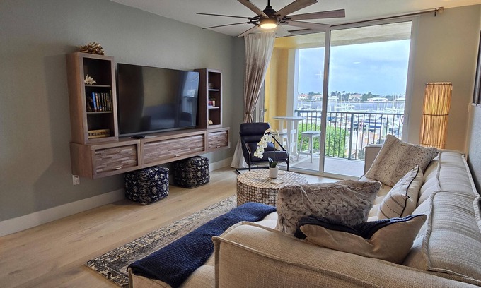 Hypoluxo Condo | “Anchored in Luxury” Re-Decorated and Re-Furnished Waterfront Show-Piece!