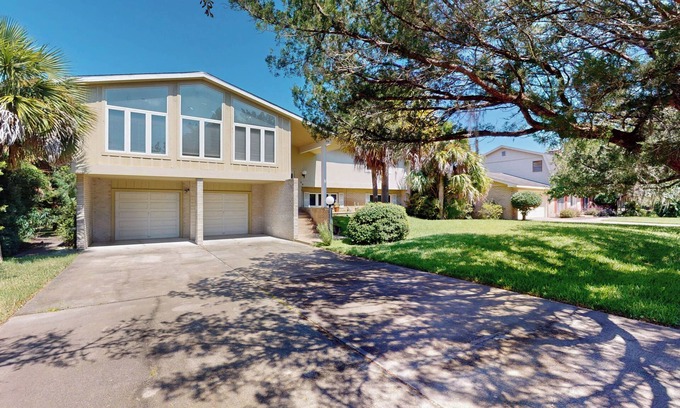 Jekyll Island House | ANDREWS COTTAGE 3 bedrooms, 2.5 bathrooms