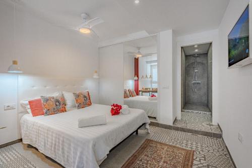 Callao Salvaje Apartment | Angel's Tropical Suite