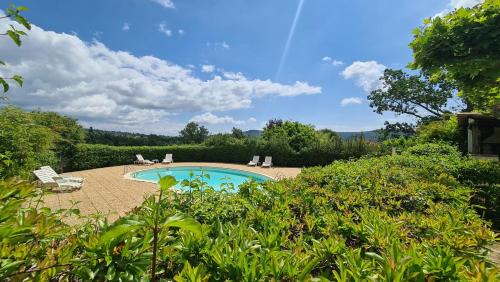 Saint-Etienne-les-Orgues Hotel | Angeprovence