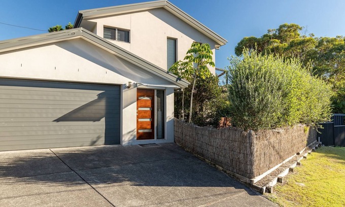 Boomerang Beach House | Anglers Cove @ Boomerang Beach